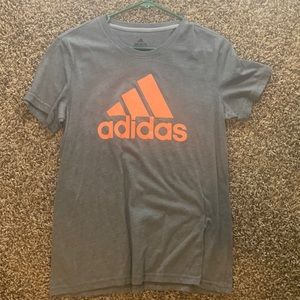 Very cute adidas t shirt!